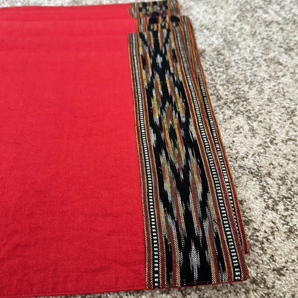 Pier 1 Six Cotton Cloth Decorative Placemats